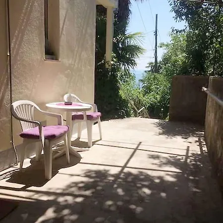 In 30517 Apartment Rijeka